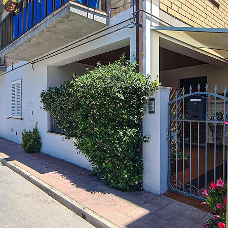 Vacanze A Colori Porto Recanati Bagian luar foto